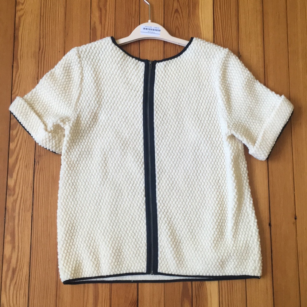 Thread Social Shirt - Picture 2 of 3